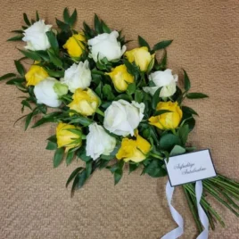 Liegestrauß Rosen